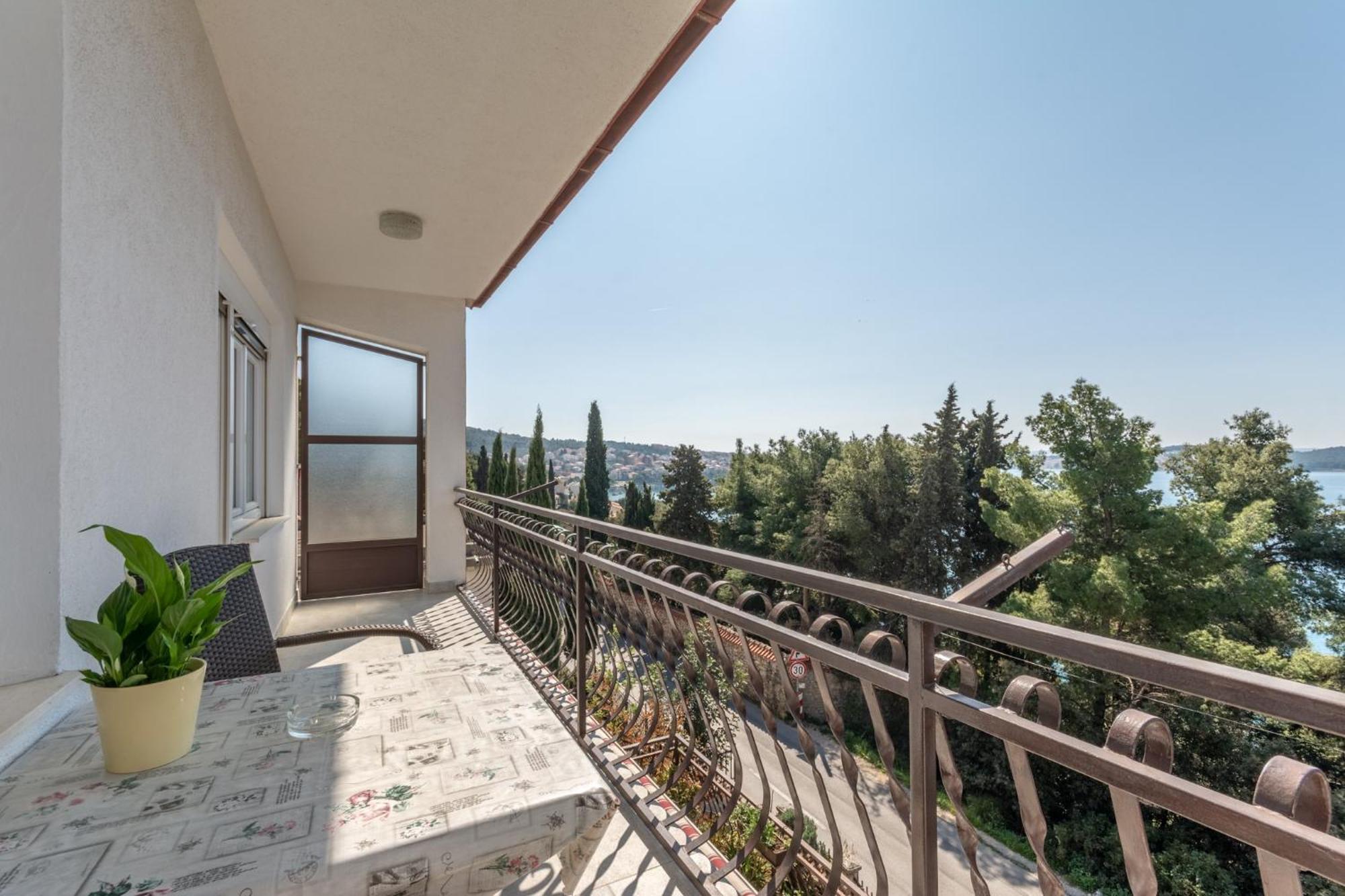 Apartments Mimi Τρογκίρ Δωμάτιο φωτογραφία